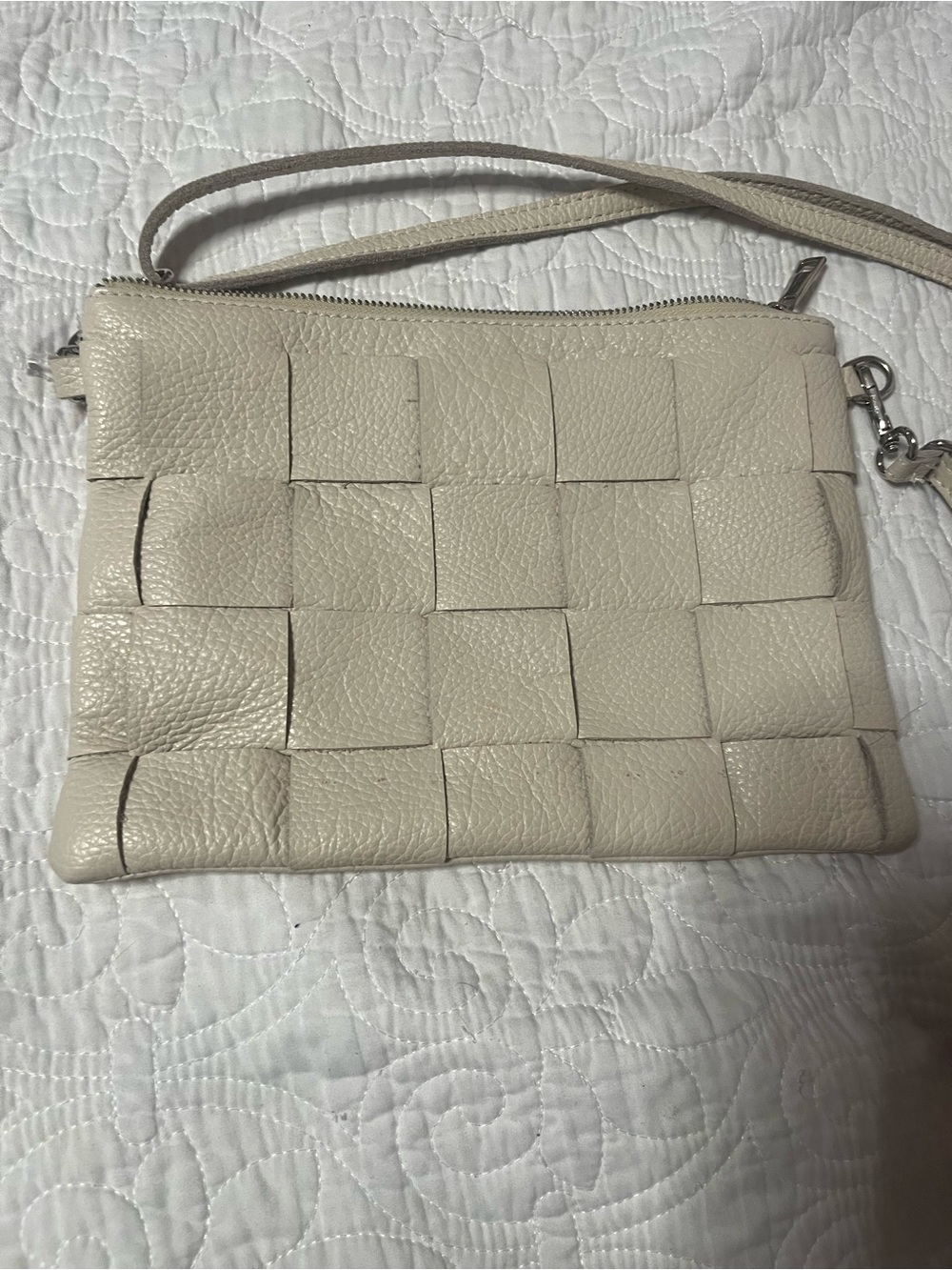 Vera Pelle Woven Leather Shoulder Bag in Cream
